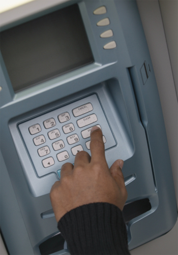 detalle cajero economia revista 3 puntos